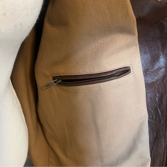 Vintage Orvis Leather Coat - Picture 11 of 14